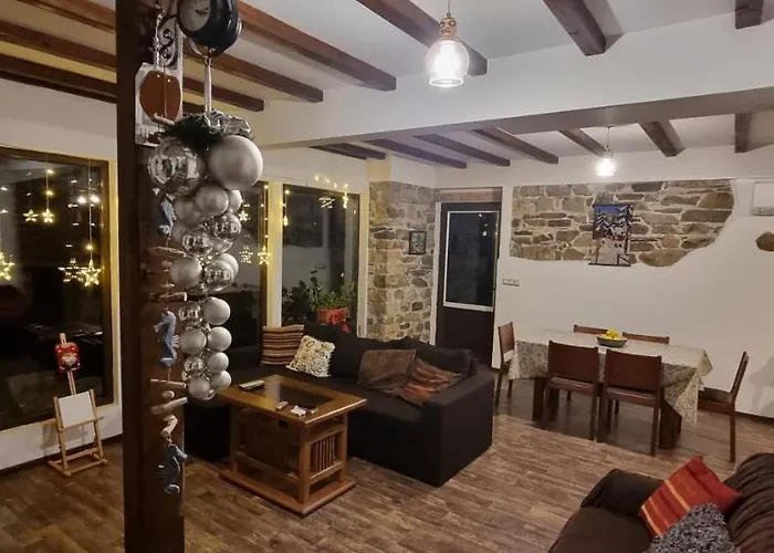 Old Stead Ваканционна къща Кърджали